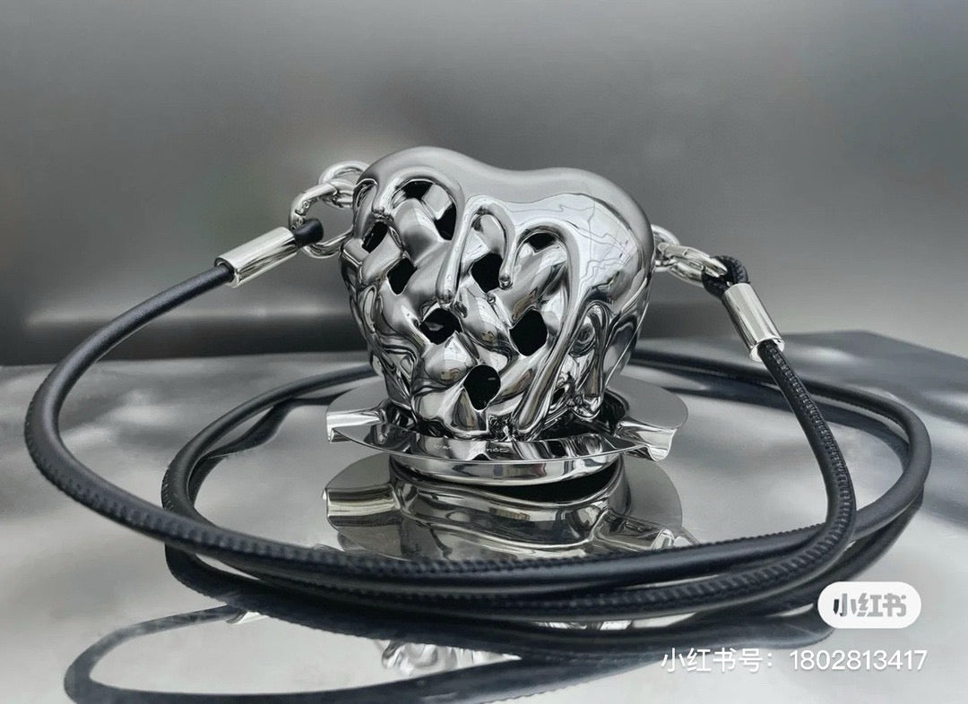 Metal Woven Heart Bag