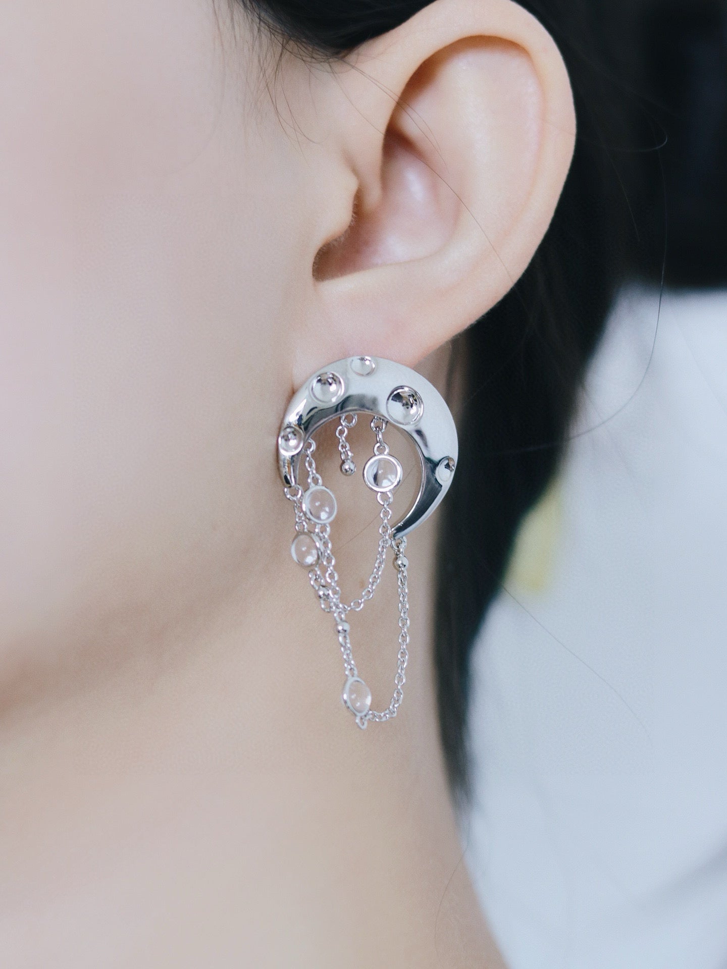 Half-Moon Stud Earring (Single)