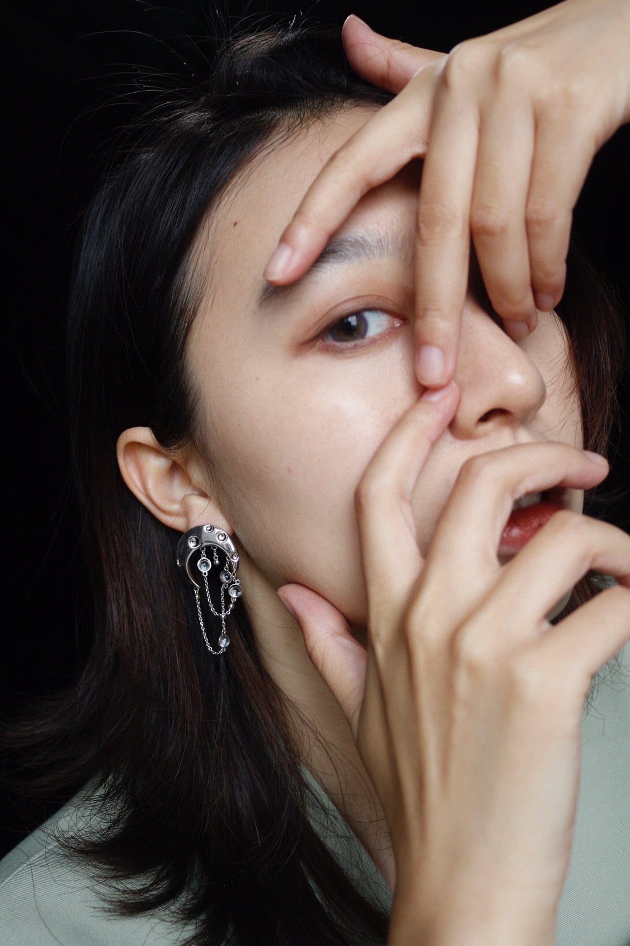 Half-Moon Stud Earring (Single)