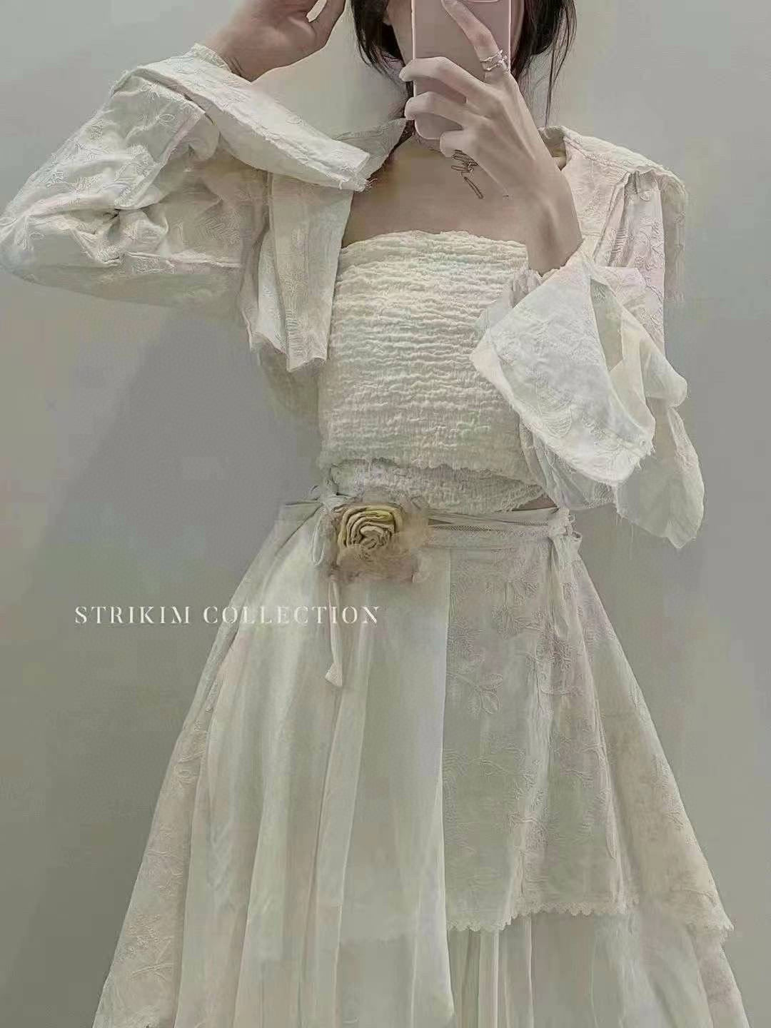 Classic royal-inspired Set