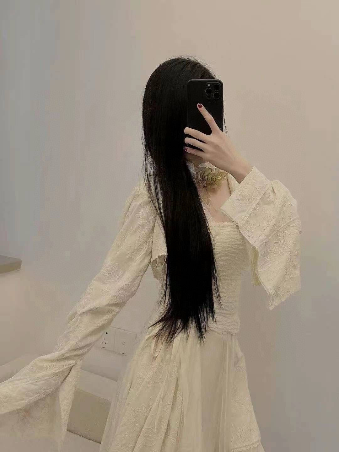 Classic royal-inspired Set