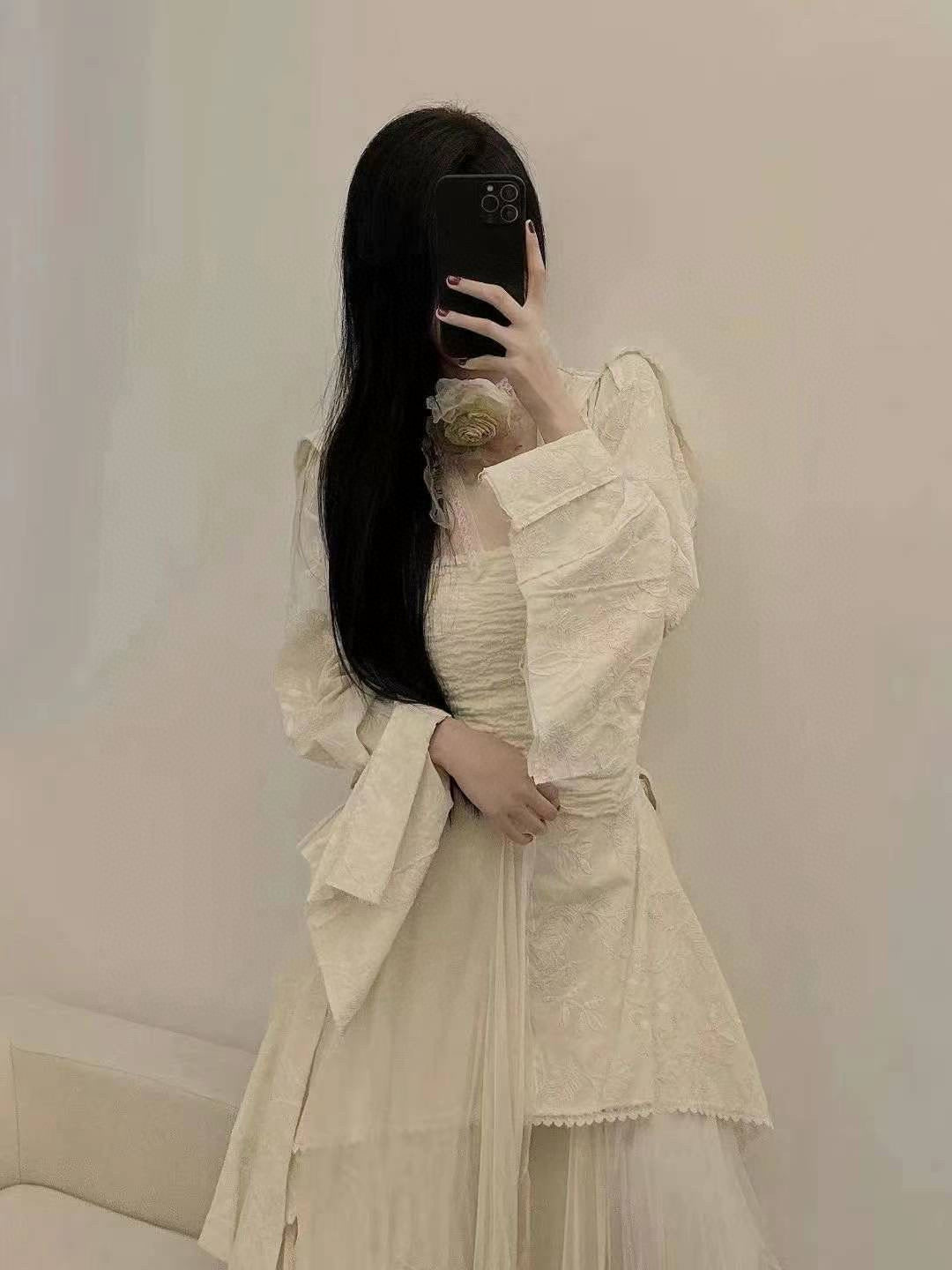 Classic royal-inspired Set