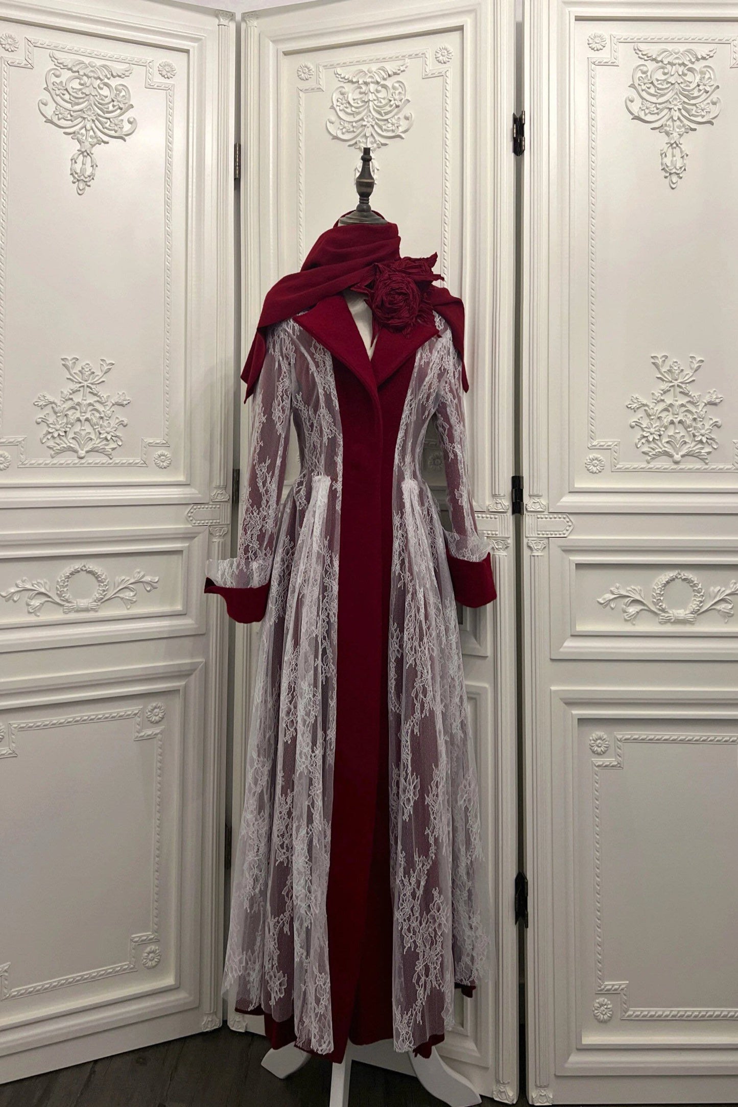 White Snow Pastoral Coat