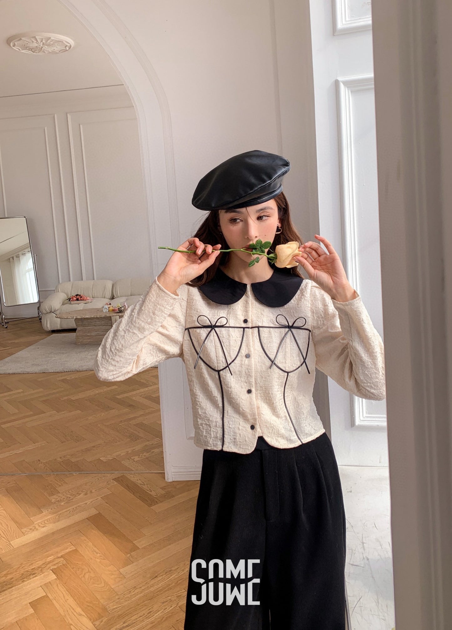 Color Block Peter Pan Collar Crop Shirt