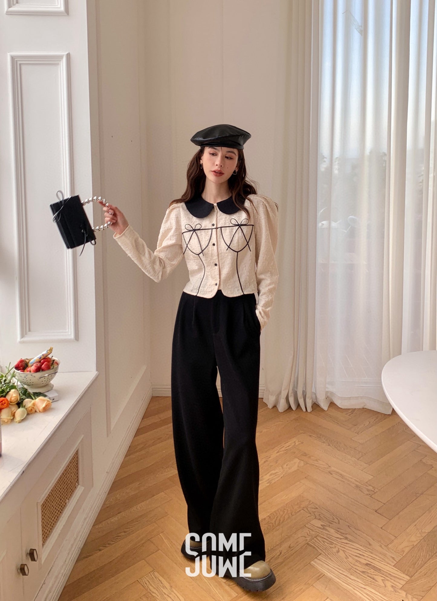 Color Block Peter Pan Collar Crop Shirt
