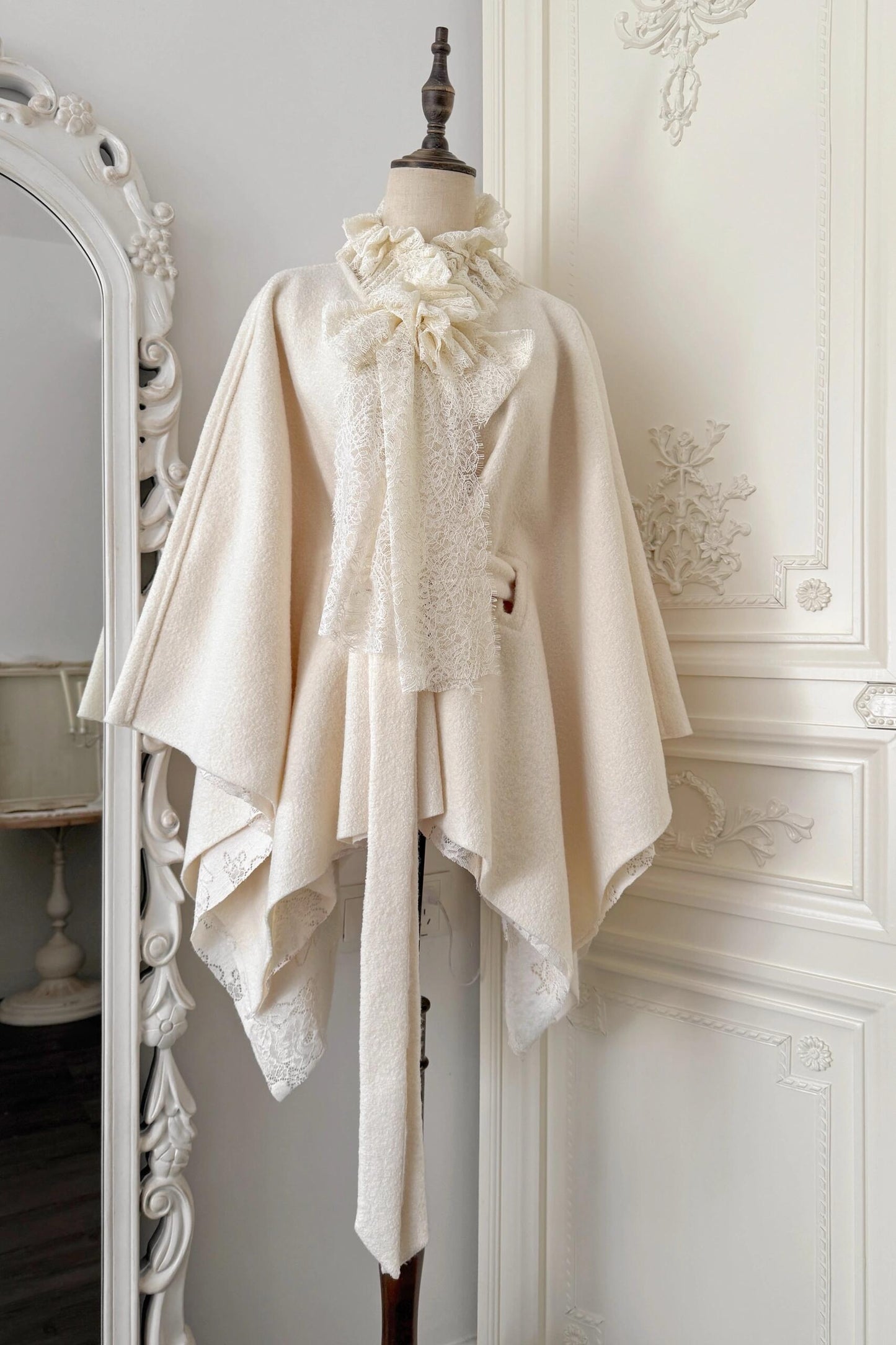 Cream Double-sided Short Wool Cape