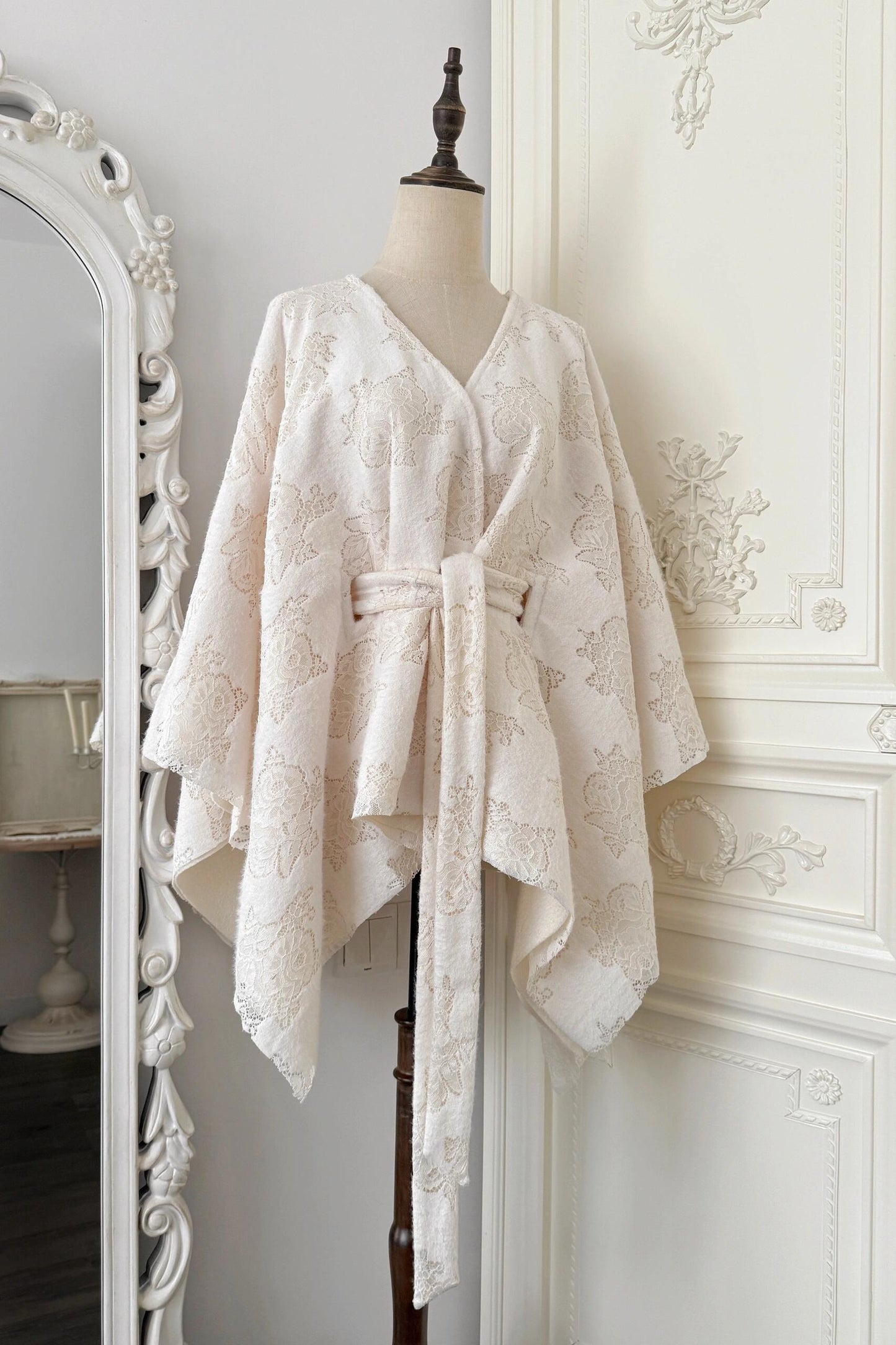 Cream Double-sided Short Wool Cape